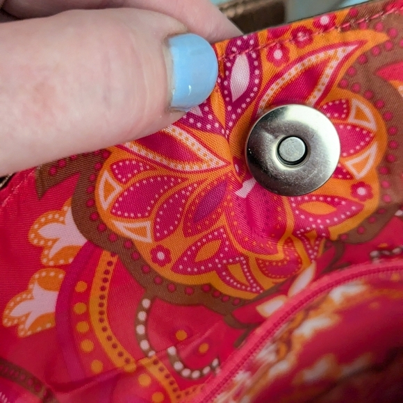 NWOT Bronze Metallic Faux Leather -Snap Shut Tote Bag w/ Bright Floral Lining - Picture 3 of 14